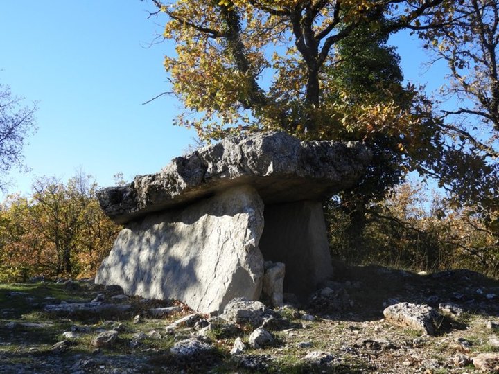 dolmen près du cirque de Navacelle