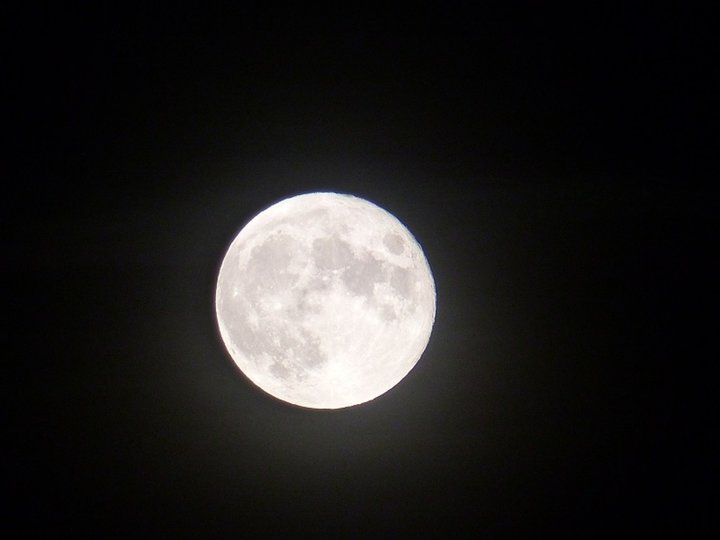 La lune un soir dans le Berry