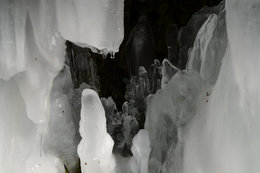 les cascade du hérisson en hiver