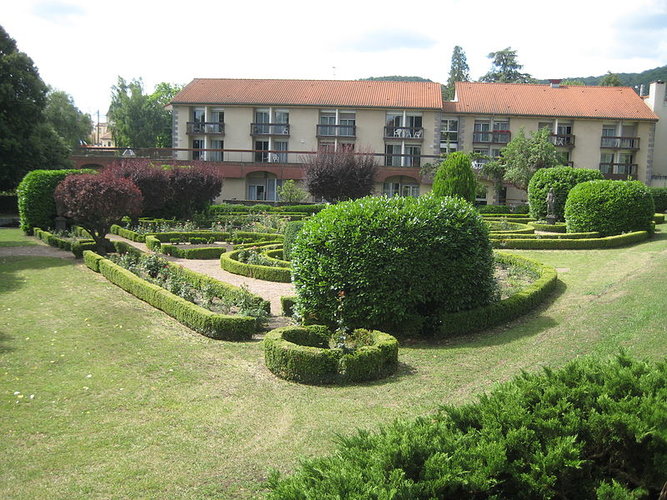 Jardin Du Château De Bosredon