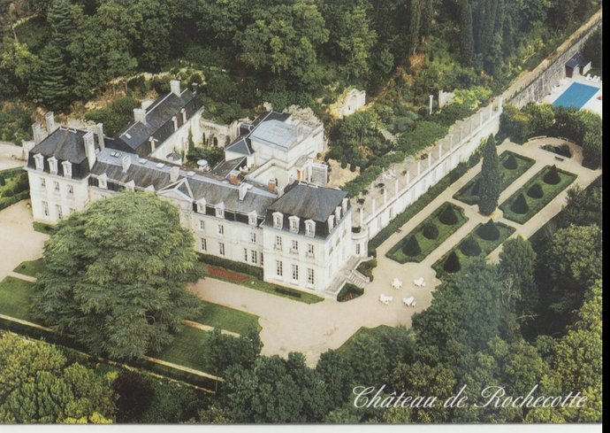 Chateau De Rochecotte