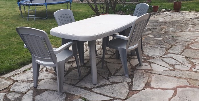 Mobilier de jardin en PVC