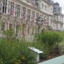 Un jardin éphémère sur le parvis de l'Hôtel de Ville de Paris (75)