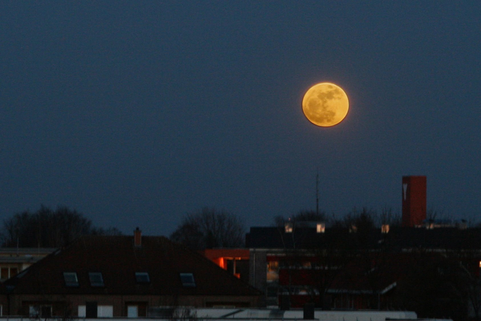 Super Lune à Munster, Allemagne (CC-BY-SA Kai Schreiber)